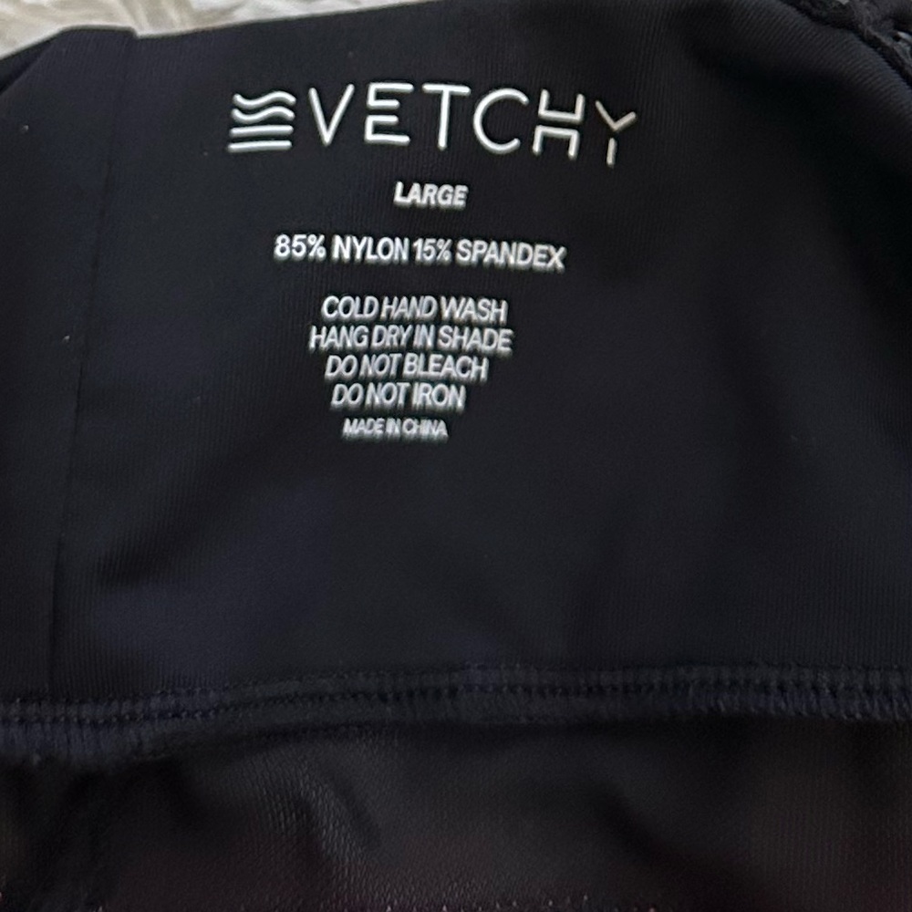 Vetchy MONTEGO Underwire Mesh Swimsuit - Picture 10 of 12